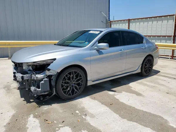 1HGCR3F92HA009235 2017 HONDA ACCORD - Image 1