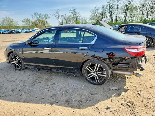 1HGCR3F92HA012765 2017 HONDA ACCORD - Image 2