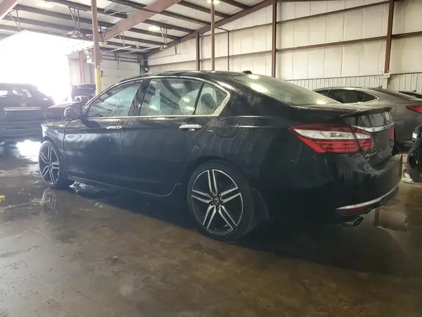 1HGCR3F92HA014046 2017 HONDA ACCORD - Image 2