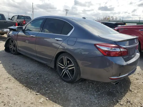 1HGCR3F92HA015634 2017 HONDA ACCORD - Image 2