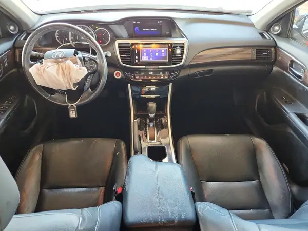 1HGCR3F92HA020638 2017 HONDA ACCORD - Image 8