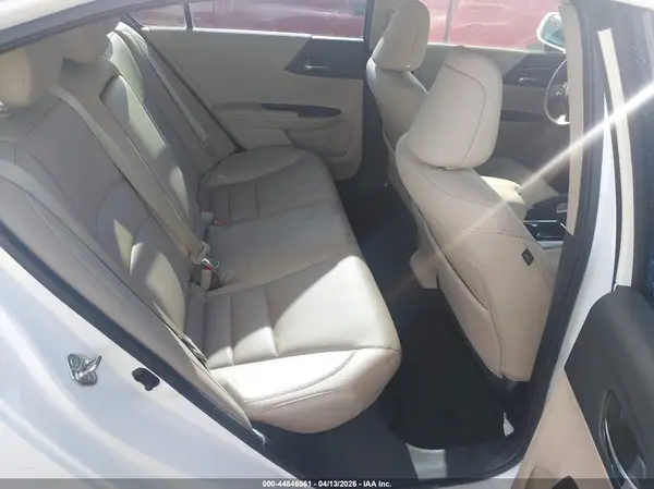 1HGCR3F92HA023779 2017 HONDA ACCORD - Image 8