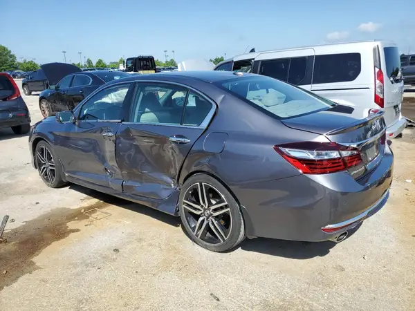 1HGCR3F92HA024916 2017 HONDA ACCORD - Image 2