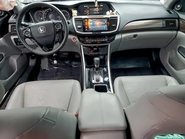 1HGCR3F92HA027220 2017 HONDA ACCORD - Image 8