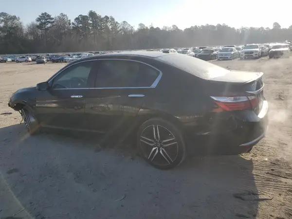 1HGCR3F92HA029100 2017 HONDA ACCORD - Image 2