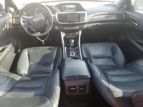 1HGCR3F92HA029100 2017 HONDA ACCORD - Image 8