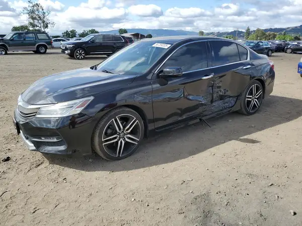 1HGCR3F92HA035320 2017 HONDA ACCORD - Image 1