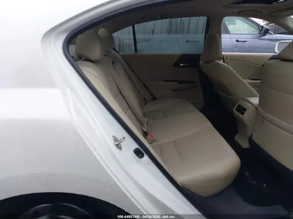 1HGCR3F92HA035544 2017 HONDA ACCORD - Image 8