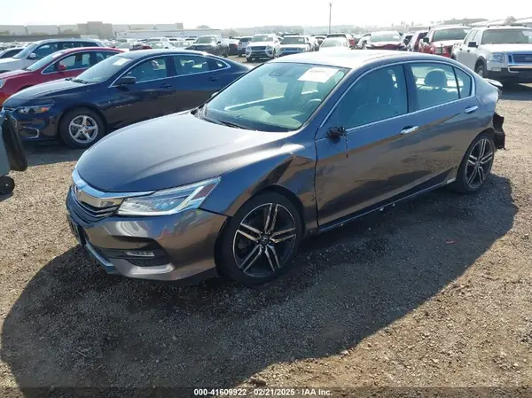 1HGCR3F92HA038542 2017 HONDA ACCORD - Image 2