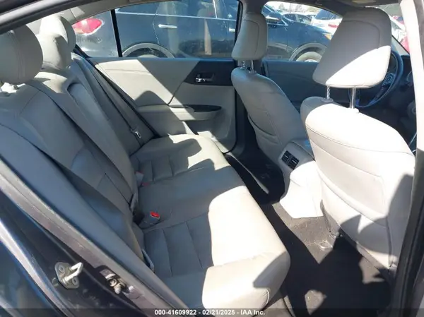 1HGCR3F92HA038542 2017 HONDA ACCORD - Image 8