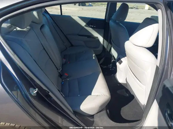 1HGCR3F92HA045300 2017 HONDA ACCORD - Image 8