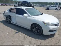 1HGCR3F93GA018704 2016 HONDA ACCORD