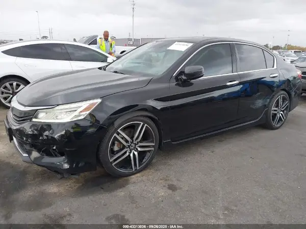 1HGCR3F93GA025121 2016 HONDA ACCORD - Image 2