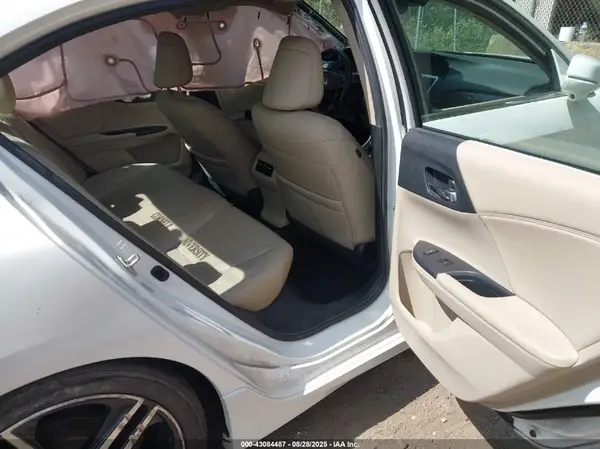 1HGCR3F93GA030268 2016 HONDA ACCORD - Image 8