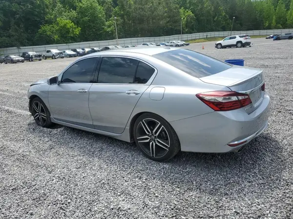 1HGCR3F93HA015125 2017 HONDA ACCORD - Image 2