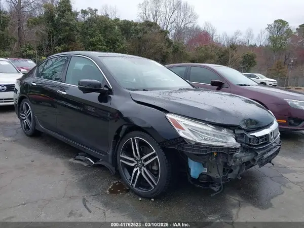 1HGCR3F93HA028005 2017 HONDA ACCORD - Image 1