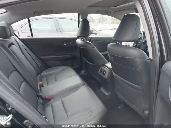 1HGCR3F93HA028005 2017 HONDA ACCORD - Image 8