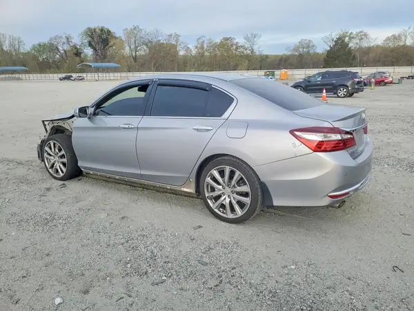 1HGCR3F93HA032295 2017 HONDA ACCORD - Image 2