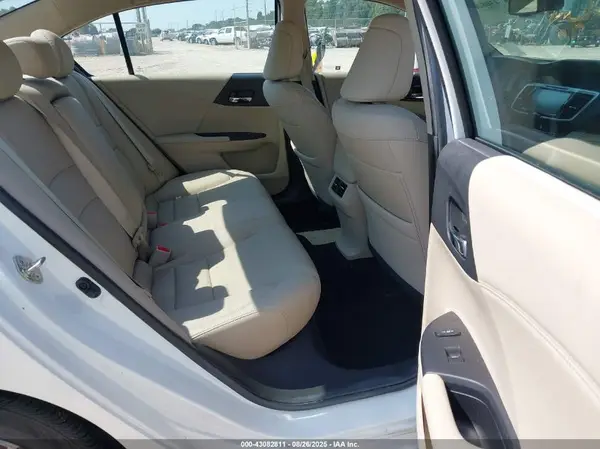 1HGCR3F93HA035701 2017 HONDA ACCORD - Image 8