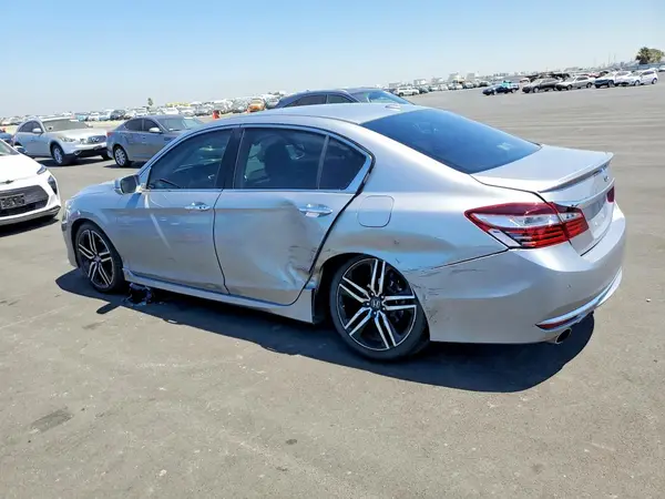 1HGCR3F93HA037495 2017 HONDA ACCORD - Image 2