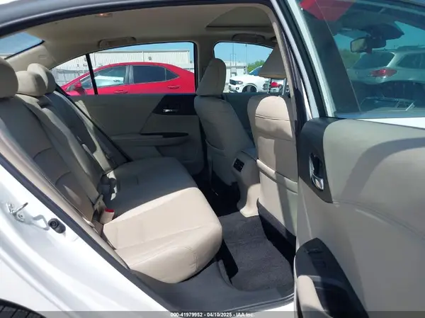 1HGCR3F93HA040834 2017 HONDA ACCORD - Image 8