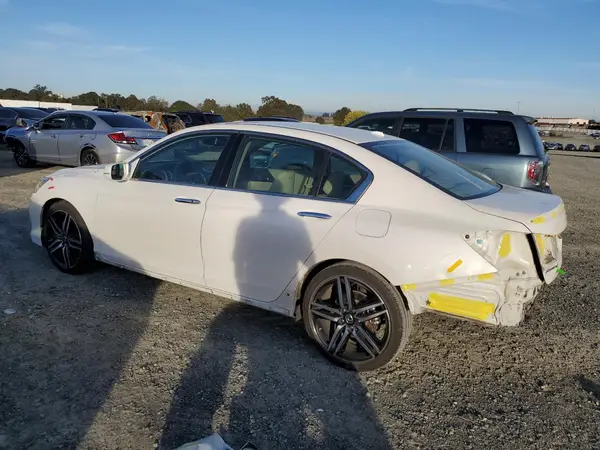 1HGCR3F93HA045368 2017 HONDA ACCORD - Image 2