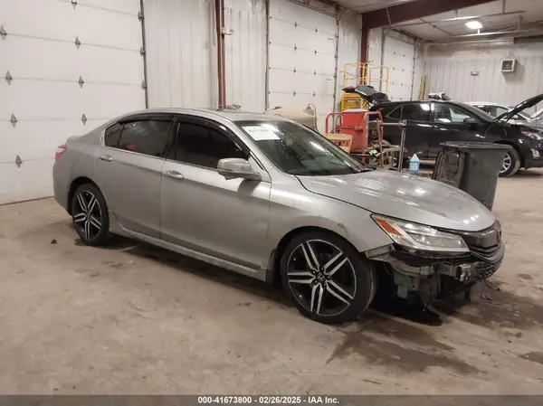 1HGCR3F93HA045483 2017 HONDA ACCORD - Image 1