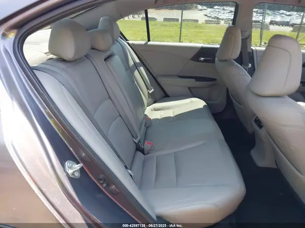 1HGCR3F94GA009459 2016 HONDA ACCORD - Image 8