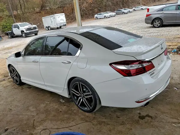 1HGCR3F94GA018369 2016 HONDA ACCORD - Image 2
