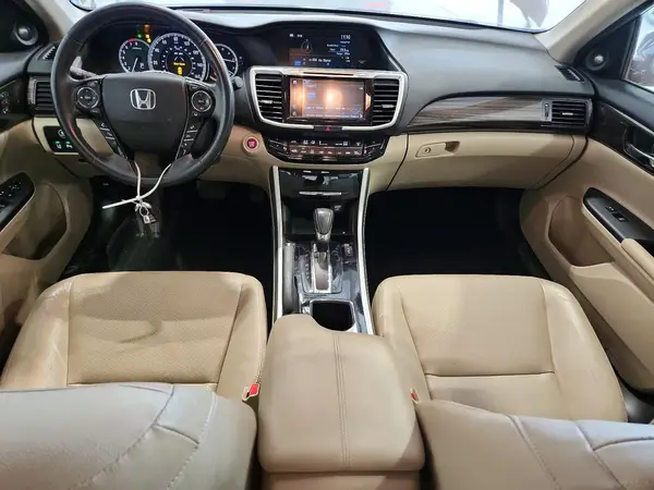 1HGCR3F94HA007728 2017 HONDA ACCORD - Image 8