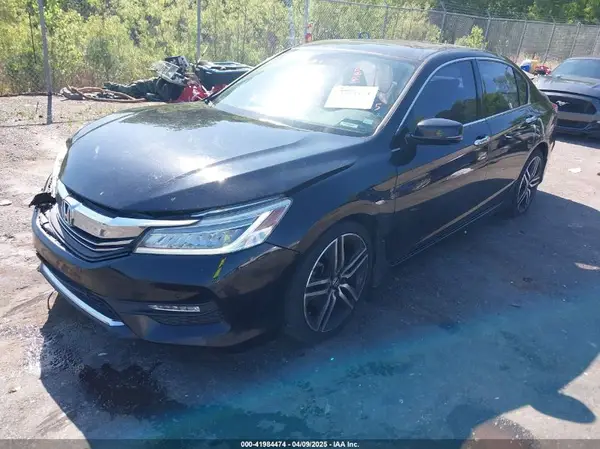 1HGCR3F94HA012816 2017 HONDA ACCORD - Image 2