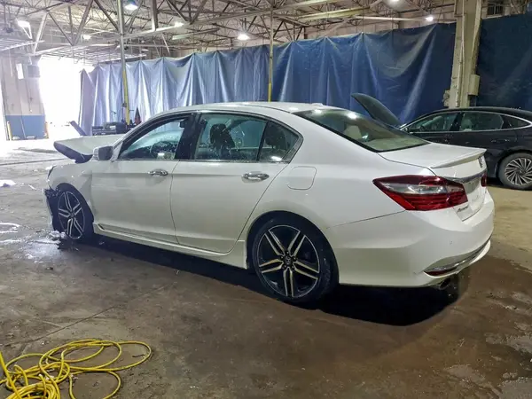 1HGCR3F94HA014646 2017 HONDA ACCORD - Image 2