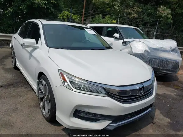 1HGCR3F94HA019801 2017 HONDA ACCORD - Image 1