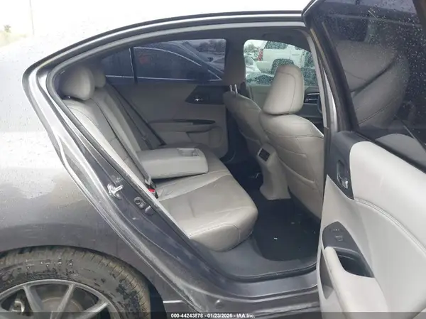1HGCR3F94HA024884 2017 HONDA ACCORD - Image 8