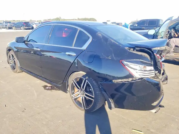1HGCR3F94HA025680 2017 HONDA ACCORD - Image 2