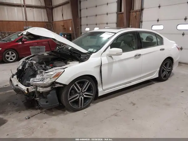 1HGCR3F94HA031396 2017 HONDA ACCORD - Image 2