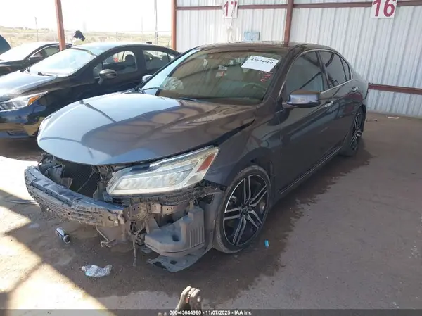 1HGCR3F94HA035013 2017 HONDA ACCORD - Image 2