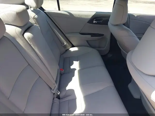 1HGCR3F94HA041197 2017 HONDA ACCORD - Image 8