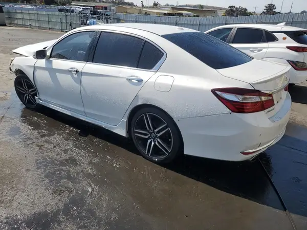 1HGCR3F94HA043340 2017 HONDA ACCORD - Image 2