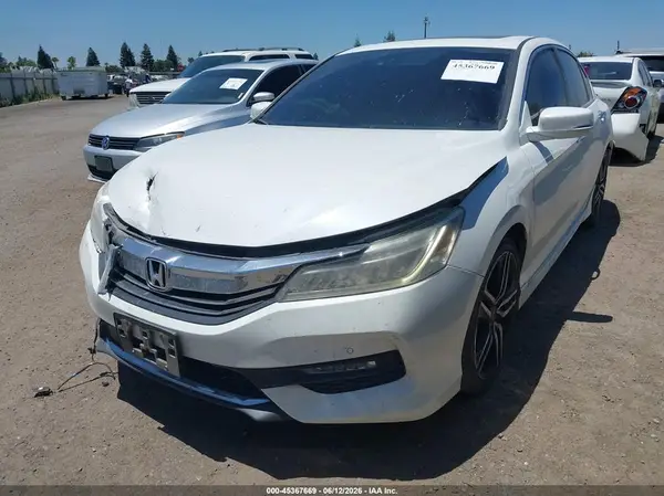 1HGCR3F94HA043757 2017 HONDA ACCORD - Image 2
