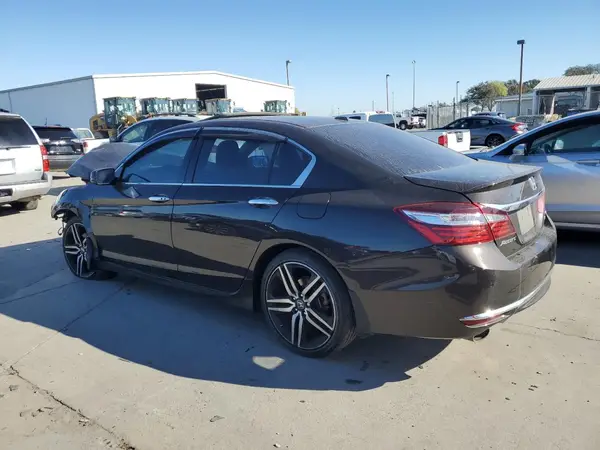 1HGCR3F94HA044973 2017 HONDA ACCORD - Image 2
