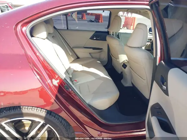 1HGCR3F94HA045511 2017 HONDA ACCORD - Image 8