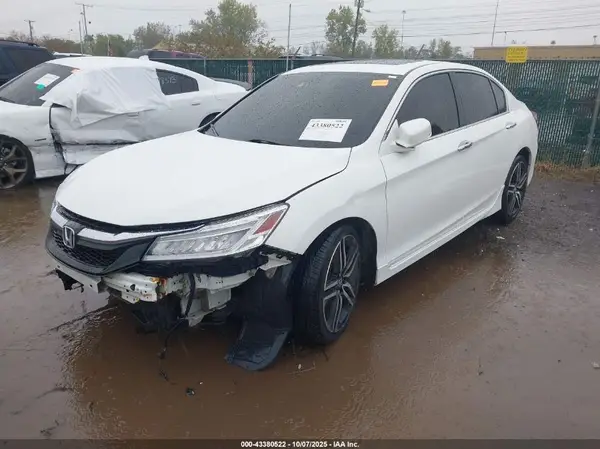 1HGCR3F95GA019952 2016 HONDA ACCORD - Image 2
