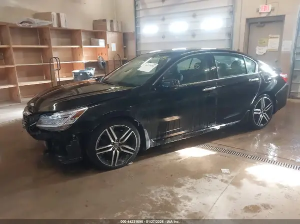 1HGCR3F95GA032197 2016 HONDA ACCORD - Image 2