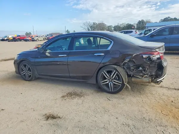 1HGCR3F95HA002070 2017 HONDA ACCORD - Image 2