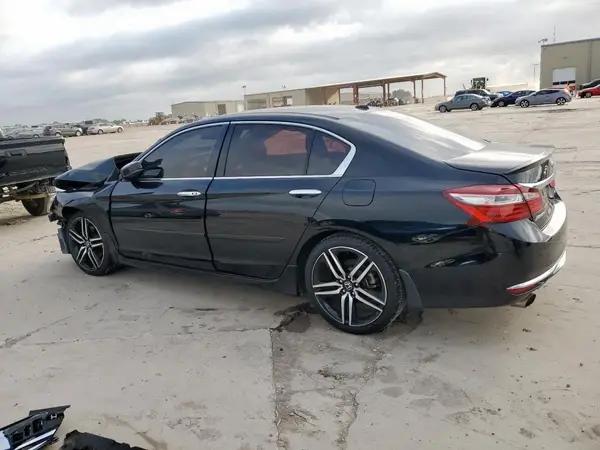 1HGCR3F95HA006152 2017 HONDA ACCORD - Image 2