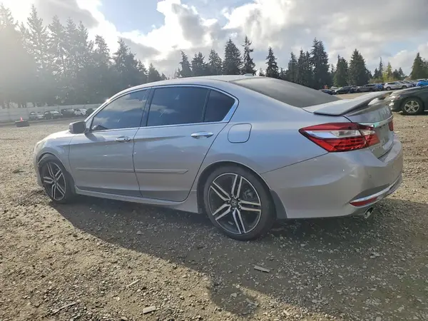 1HGCR3F95HA007222 2017 HONDA ACCORD - Image 2