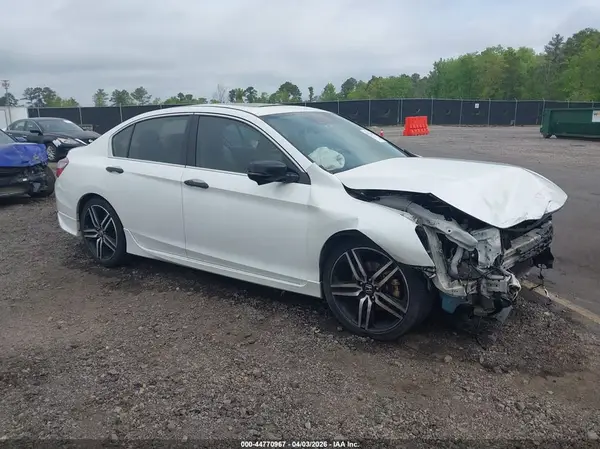 1HGCR3F95HA007544 2017 HONDA ACCORD - Image 1