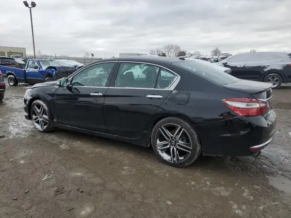1HGCR3F95HA009360 2017 HONDA ACCORD - Image 2