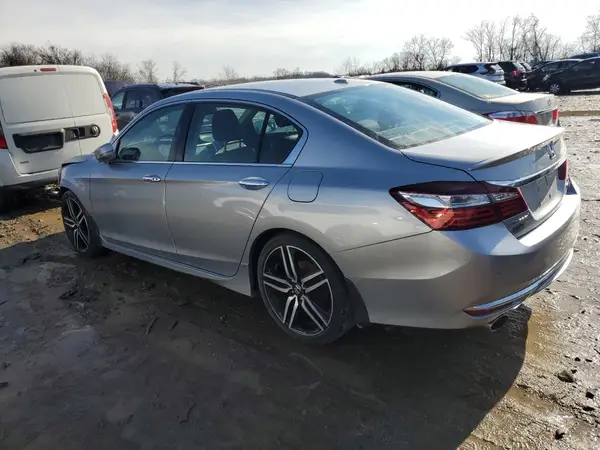 1HGCR3F95HA013649 2017 HONDA ACCORD - Image 2